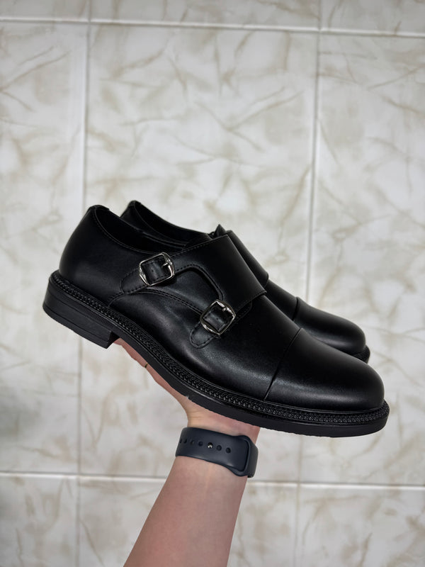 Scarpa Classica con Fibbia