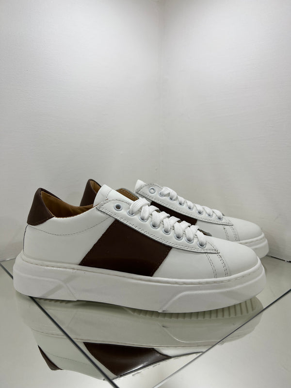 Sneakers Bianca fascia Marrone - 4190